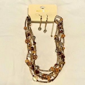 BNWT Earnings and Necklace Set